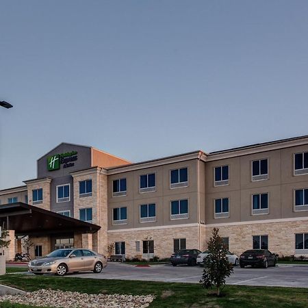 Holiday Inn Express & Suites Gatesville - N. Ft Hood By Ihg Екстериор снимка