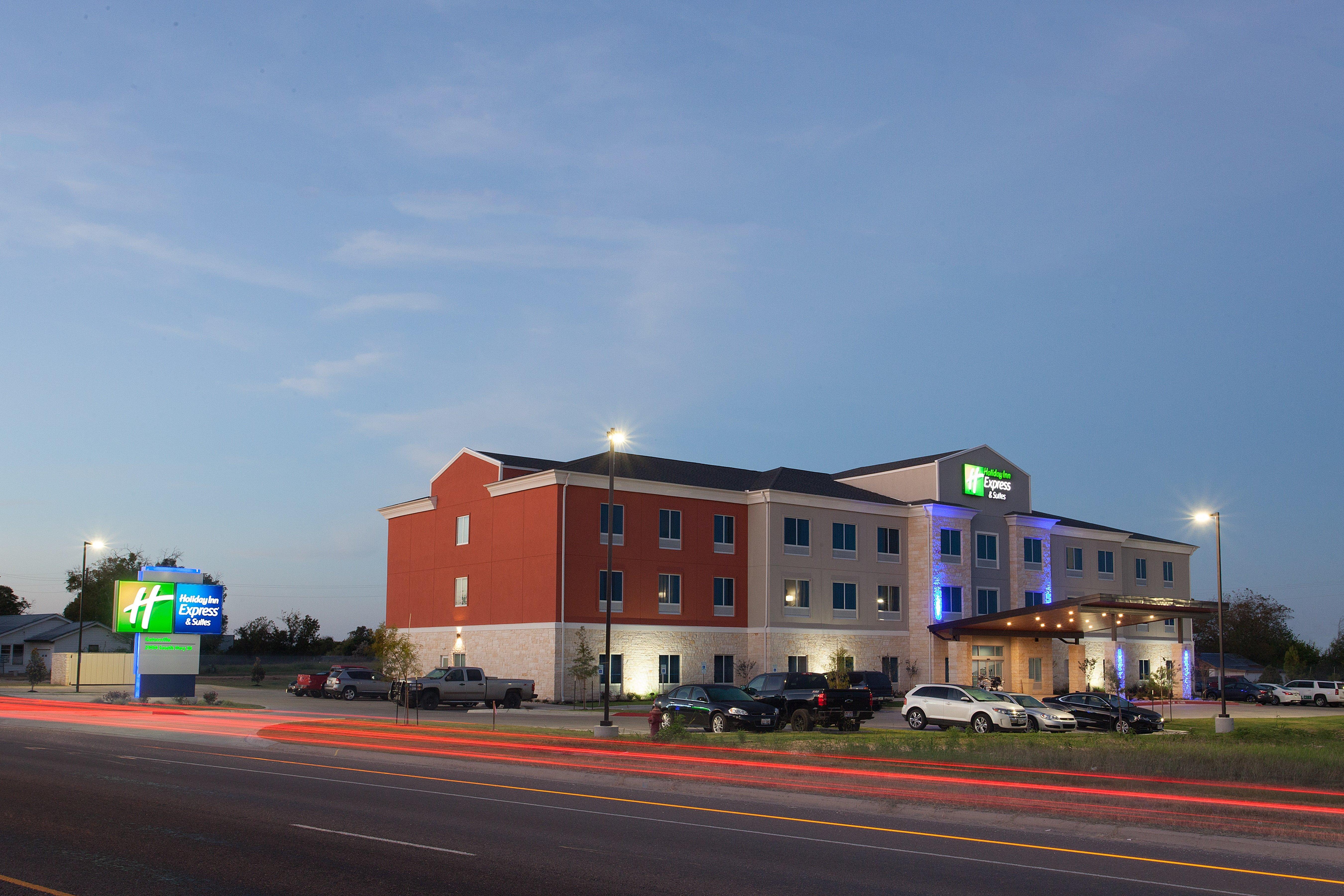 Holiday Inn Express & Suites Gatesville - N. Ft Hood By Ihg Екстериор снимка